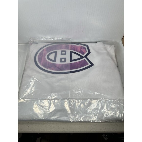 Size XL Fanatics Montreal Canadiens Hockey Fights Cancer Jersey 2024 NHL NEW - Picture 4 of 4